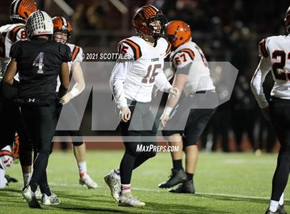 Thumbnail 2 in Versailles vs. Harvest Prep (OHSAA D5 State Semi Final) photogallery.