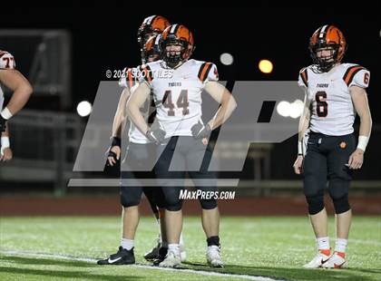 Thumbnail 3 in Versailles vs. Harvest Prep (OHSAA D5 State Semi Final) photogallery.