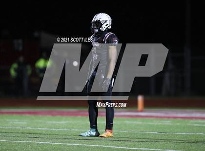 Thumbnail 3 in Versailles vs. Harvest Prep (OHSAA D5 State Semi Final) photogallery.