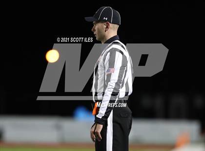 Thumbnail 2 in Versailles vs. Harvest Prep (OHSAA D5 State Semi Final) photogallery.
