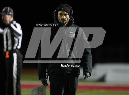 Thumbnail 2 in Versailles vs. Harvest Prep (OHSAA D5 State Semi Final) photogallery.