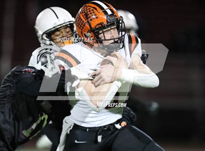 Thumbnail 2 in Versailles vs. Harvest Prep (OHSAA D5 State Semi Final) photogallery.