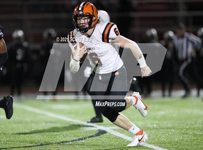 Thumbnail 2 in Versailles vs. Harvest Prep (OHSAA D5 State Semi Final) photogallery.