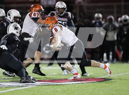 Thumbnail 3 in Versailles vs. Harvest Prep (OHSAA D5 State Semi Final) photogallery.