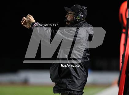 Thumbnail 2 in Versailles vs. Harvest Prep (OHSAA D5 State Semi Final) photogallery.
