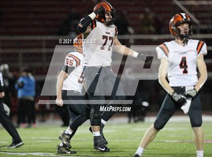 Thumbnail 3 in Versailles vs. Harvest Prep (OHSAA D5 State Semi Final) photogallery.