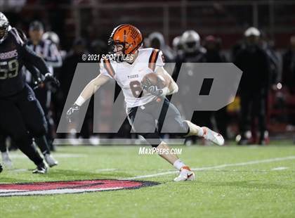 Thumbnail 2 in Versailles vs. Harvest Prep (OHSAA D5 State Semi Final) photogallery.