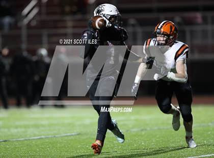 Thumbnail 3 in Versailles vs. Harvest Prep (OHSAA D5 State Semi Final) photogallery.