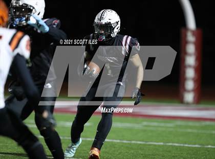 Thumbnail 2 in Versailles vs. Harvest Prep (OHSAA D5 State Semi Final) photogallery.