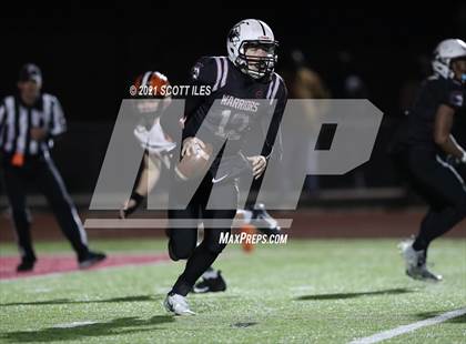 Thumbnail 2 in Versailles vs. Harvest Prep (OHSAA D5 State Semi Final) photogallery.
