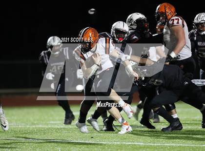 Thumbnail 1 in Versailles vs. Harvest Prep (OHSAA D5 State Semi Final) photogallery.