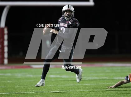 Thumbnail 3 in Versailles vs. Harvest Prep (OHSAA D5 State Semi Final) photogallery.