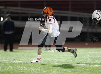Thumbnail 2 in Versailles vs. Harvest Prep (OHSAA D5 State Semi Final) photogallery.