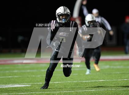 Thumbnail 1 in Versailles vs. Harvest Prep (OHSAA D5 State Semi Final) photogallery.