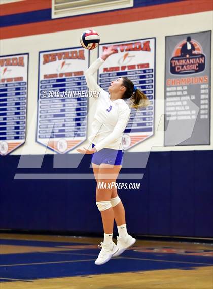 Thumbnail 1 in Moanalua @ Bishop Gorman photogallery.
