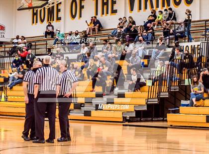 Thumbnail 3 in Blue Valley vs Shawnee Mission West (KSHSAA 6A Sub-State Playoff) photogallery.