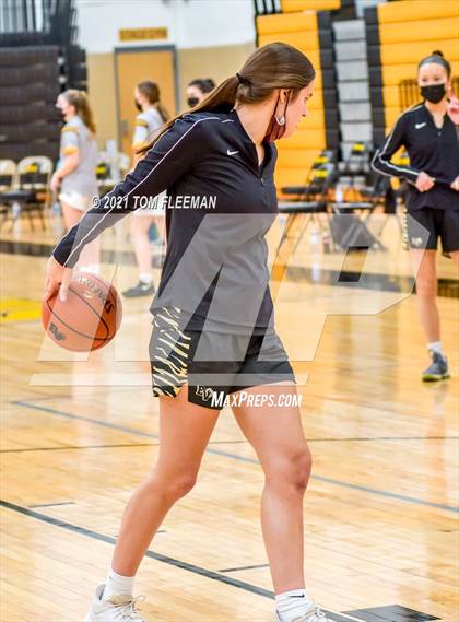 Thumbnail 3 in Blue Valley vs Shawnee Mission West (KSHSAA 6A Sub-State Playoff) photogallery.