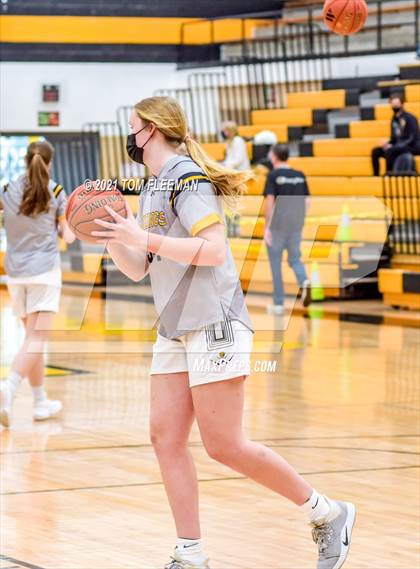 Thumbnail 1 in Blue Valley vs Shawnee Mission West (KSHSAA 6A Sub-State Playoff) photogallery.
