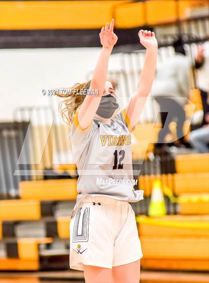 Thumbnail 1 in Blue Valley vs Shawnee Mission West (KSHSAA 6A Sub-State Playoff) photogallery.