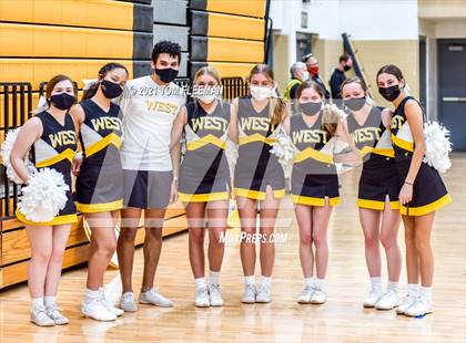 Thumbnail 2 in Blue Valley vs Shawnee Mission West (KSHSAA 6A Sub-State Playoff) photogallery.