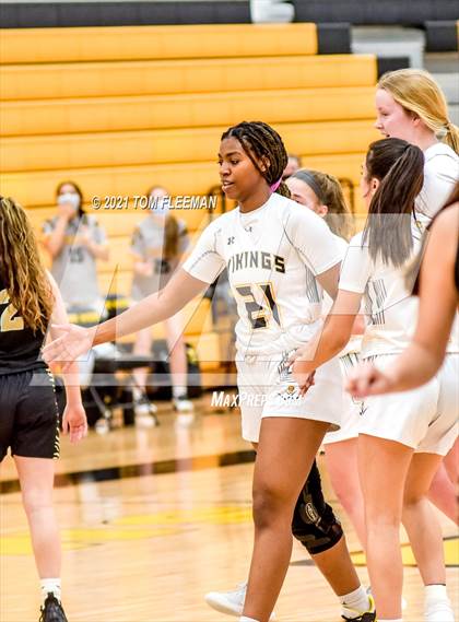 Thumbnail 2 in Blue Valley vs Shawnee Mission West (KSHSAA 6A Sub-State Playoff) photogallery.