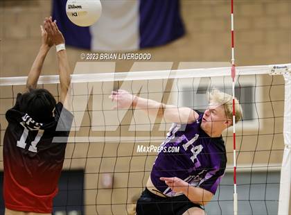 Thumbnail 3 in Stargate School vs. Denver East (CHSAA 5A Region 1) photogallery.