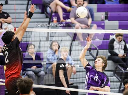 Thumbnail 2 in Stargate School vs. Denver East (CHSAA 5A Region 1) photogallery.