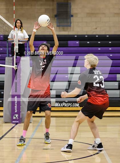 Thumbnail 3 in Stargate School vs. Denver East (CHSAA 5A Region 1) photogallery.