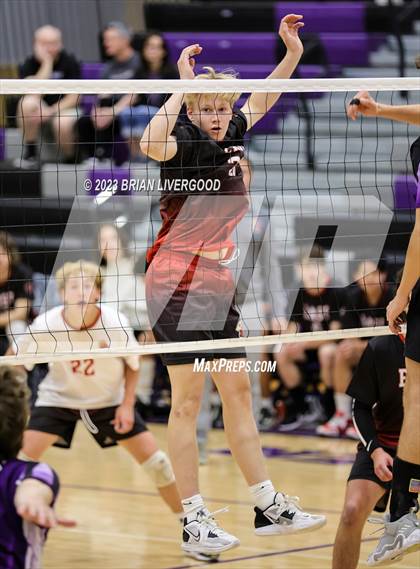 Thumbnail 2 in Stargate School vs. Denver East (CHSAA 5A Region 1) photogallery.