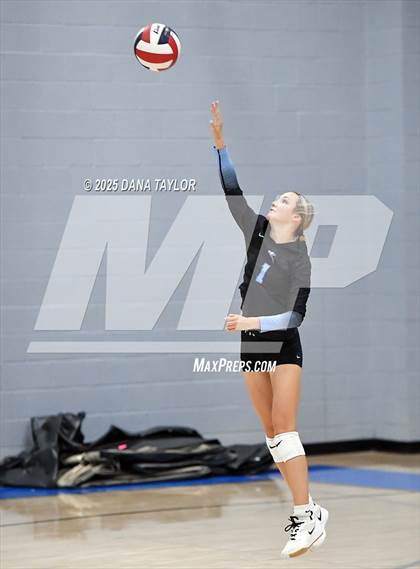 Thumbnail 2 in Keene vs. Crowley (2025 Brock Showcase Varsity Volleyball Tournament) photogallery.