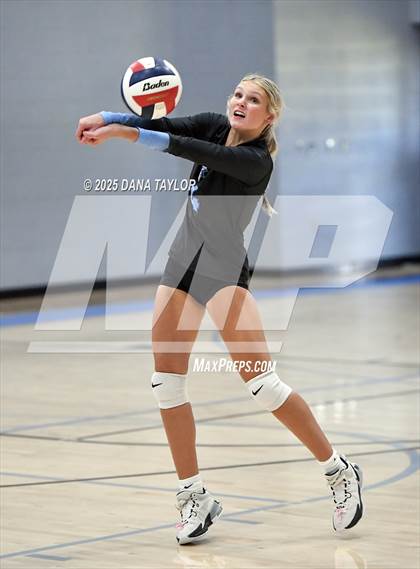 Thumbnail 2 in Keene vs. Crowley (2025 Brock Showcase Varsity Volleyball Tournament) photogallery.