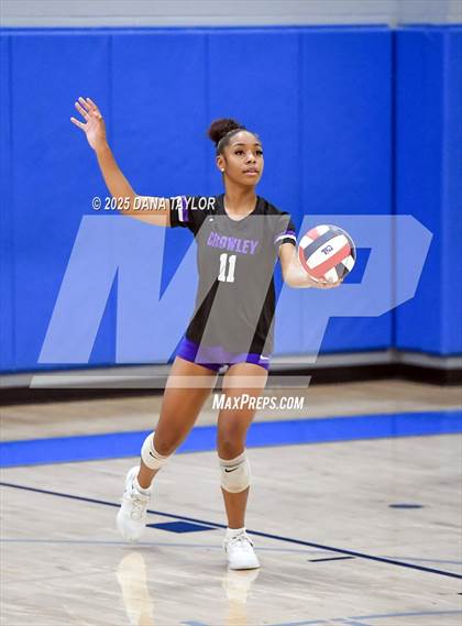 Thumbnail 2 in Keene vs. Crowley (2025 Brock Showcase Varsity Volleyball Tournament) photogallery.