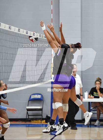 Thumbnail 2 in Keene vs. Crowley (2025 Brock Showcase Varsity Volleyball Tournament) photogallery.