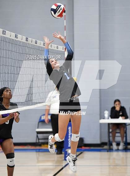 Thumbnail 2 in Keene vs. Crowley (2025 Brock Showcase Varsity Volleyball Tournament) photogallery.