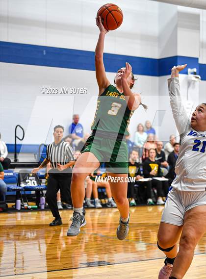 Thumbnail 2 in Mumford vs Little River Academy photogallery.