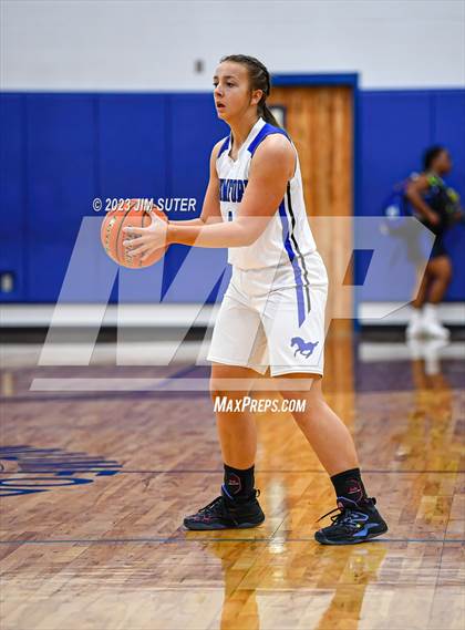 Thumbnail 1 in Mumford vs Little River Academy photogallery.