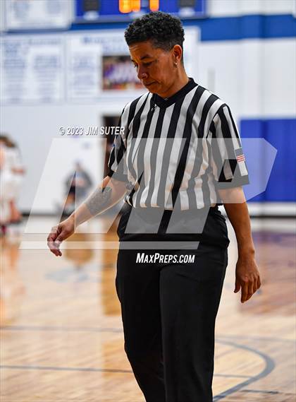 Thumbnail 2 in Mumford vs Little River Academy photogallery.