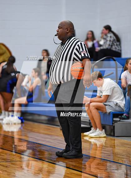 Thumbnail 3 in Mumford vs Little River Academy photogallery.