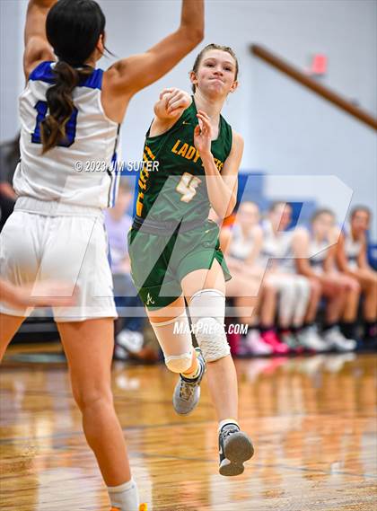 Thumbnail 3 in Mumford vs Little River Academy photogallery.