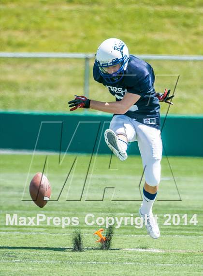 Thumbnail 1 in RIHSFCA 2014 Senior All-Star Classic photogallery.