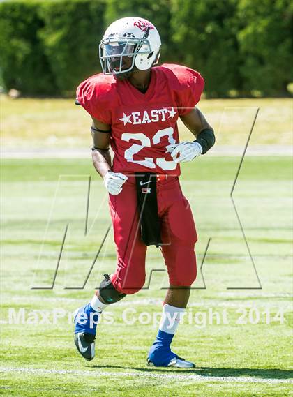 Thumbnail 2 in RIHSFCA 2014 Senior All-Star Classic photogallery.