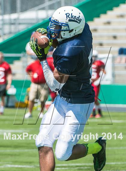 Thumbnail 3 in RIHSFCA 2014 Senior All-Star Classic photogallery.