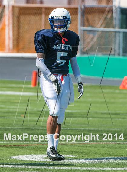 Thumbnail 2 in RIHSFCA 2014 Senior All-Star Classic photogallery.