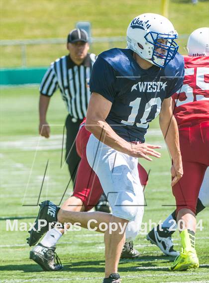 Thumbnail 1 in RIHSFCA 2014 Senior All-Star Classic photogallery.