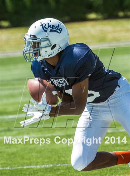 Thumbnail 2 in RIHSFCA 2014 Senior All-Star Classic photogallery.