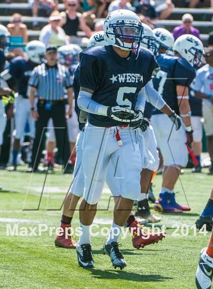 Thumbnail 3 in RIHSFCA 2014 Senior All-Star Classic photogallery.