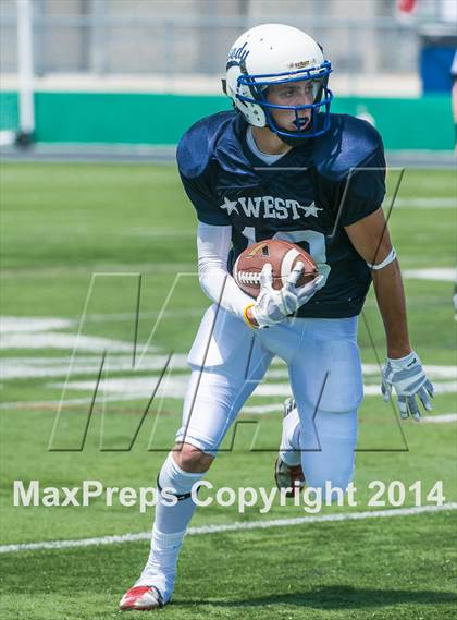 Thumbnail 3 in RIHSFCA 2014 Senior All-Star Classic photogallery.