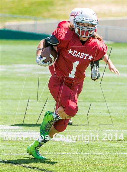 Thumbnail 1 in RIHSFCA 2014 Senior All-Star Classic photogallery.
