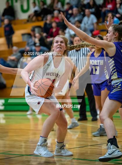 Thumbnail 2 in North Kitsap vs. Black Hills (WIAA 2A Regional Playoff) photogallery.