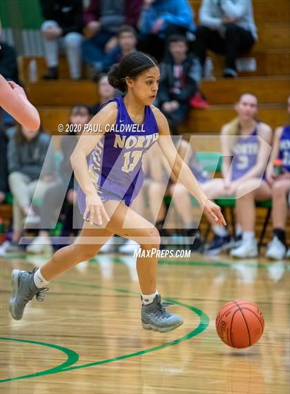 Thumbnail 2 in North Kitsap vs. Black Hills (WIAA 2A Regional Playoff) photogallery.